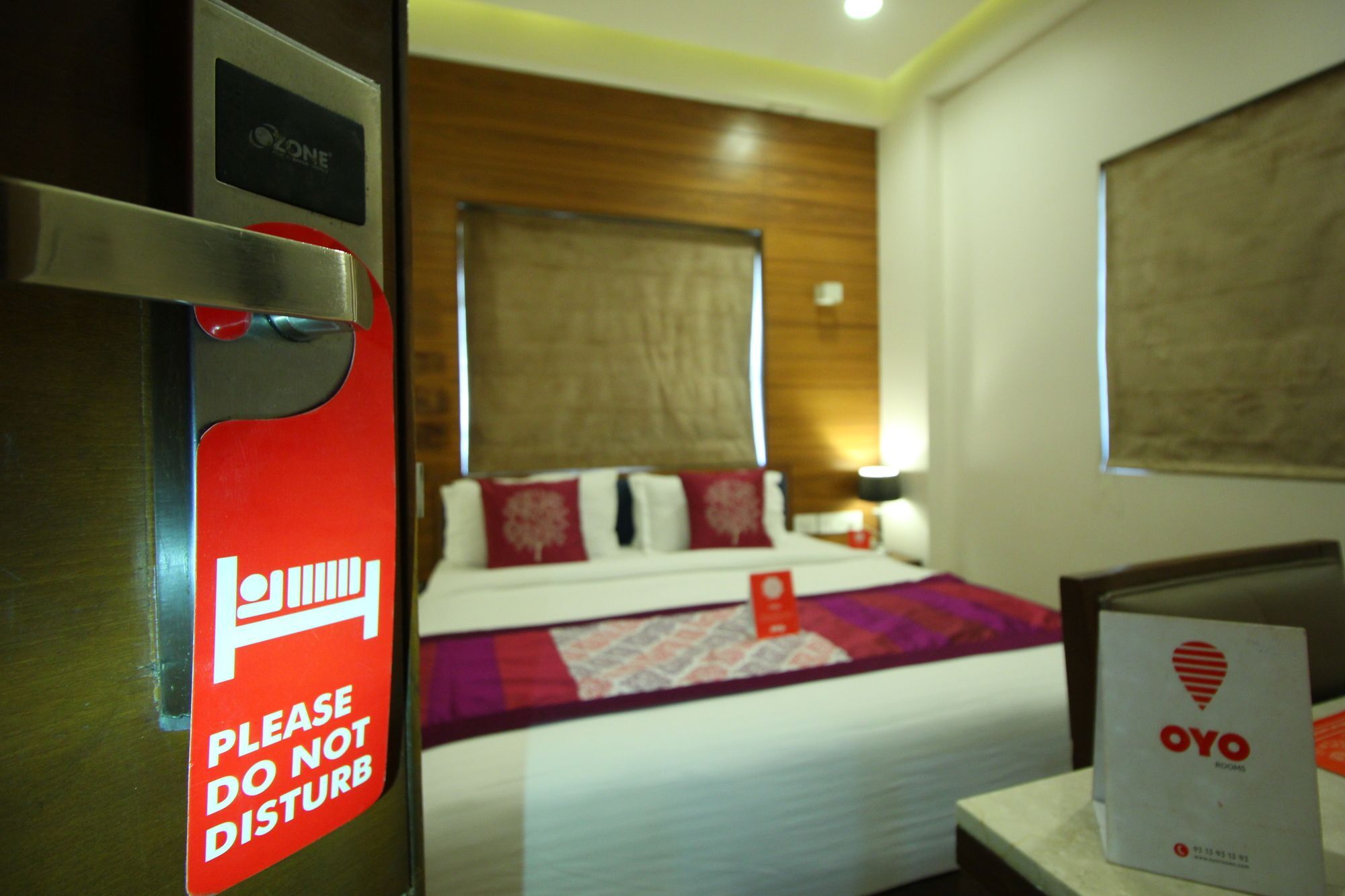Oyo 8992 Hotel Kyra 아흐메다바드 외부 사진